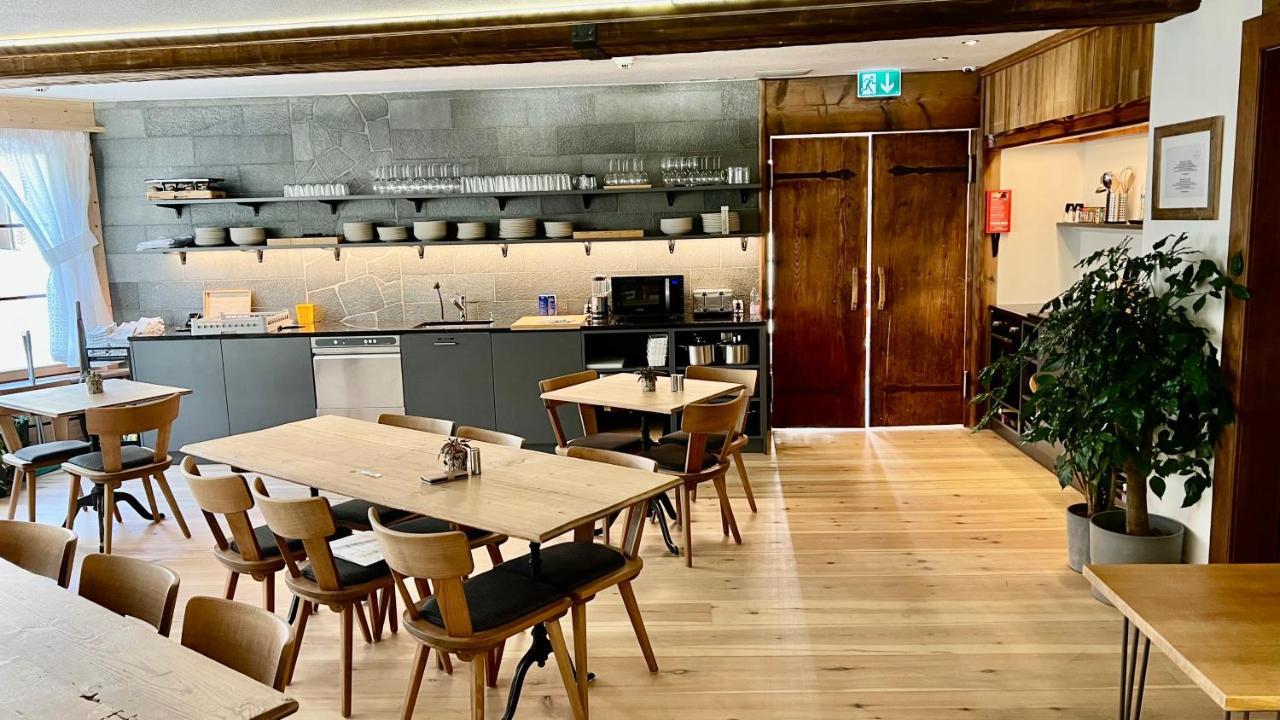 Spannort Family Home With Common Kitchen And Self Check-In เอนเกลเบิร์ก ภายนอก รูปภาพ