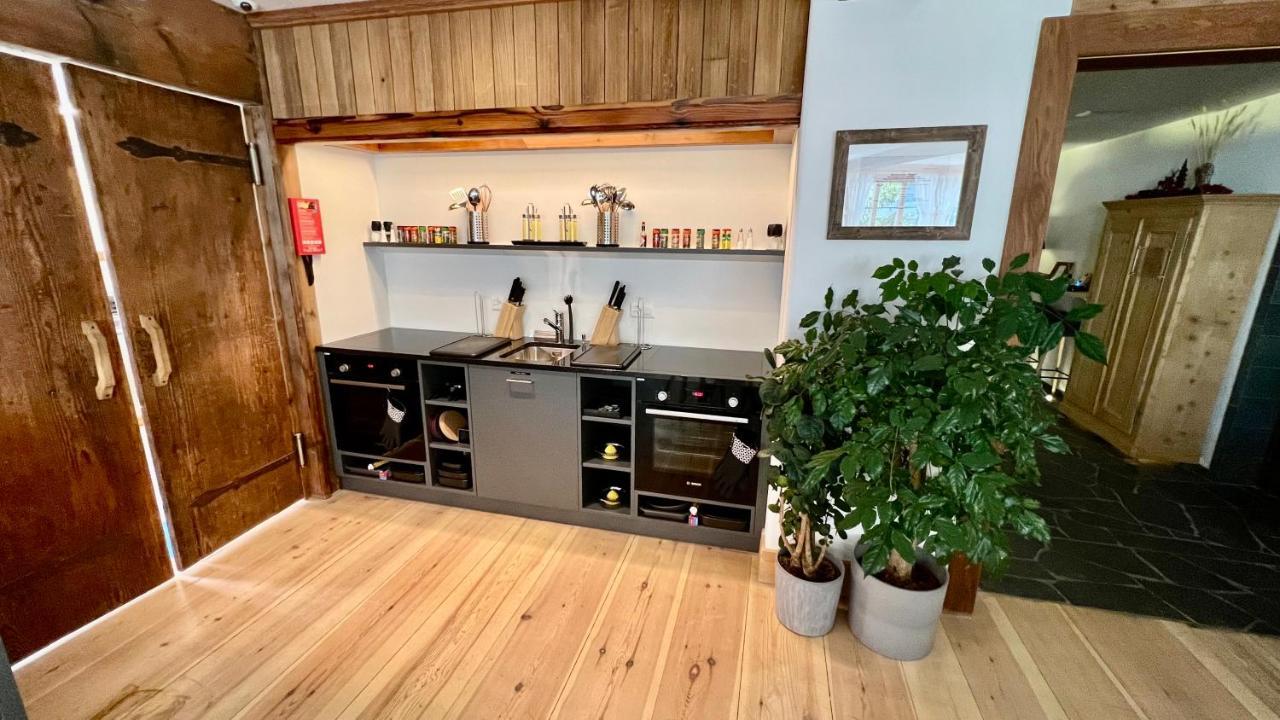Spannort Family Home With Common Kitchen And Self Check-In เอนเกลเบิร์ก ภายนอก รูปภาพ