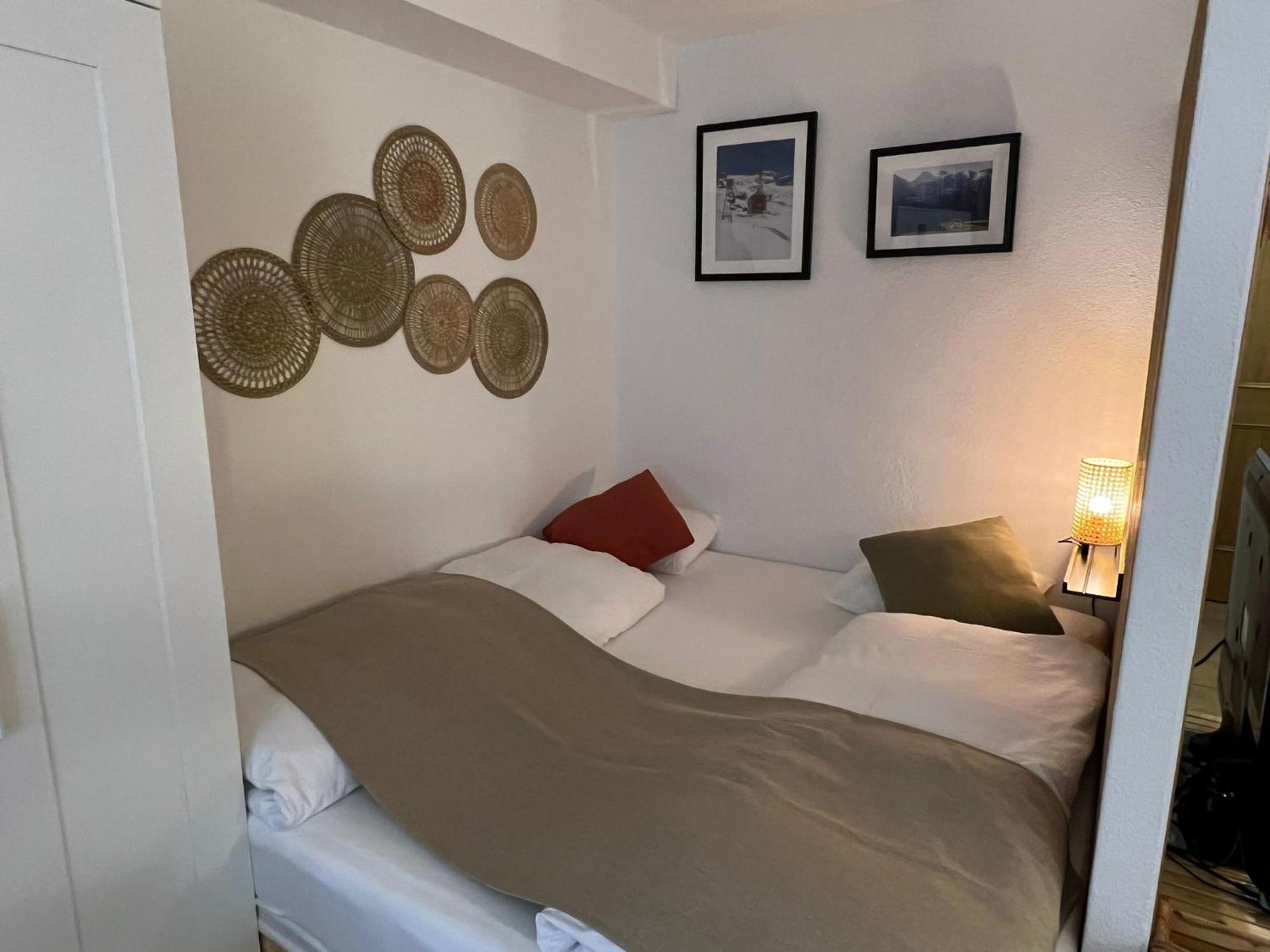 Spannort Family Home With Common Kitchen And Self Check-In เอนเกลเบิร์ก ภายนอก รูปภาพ