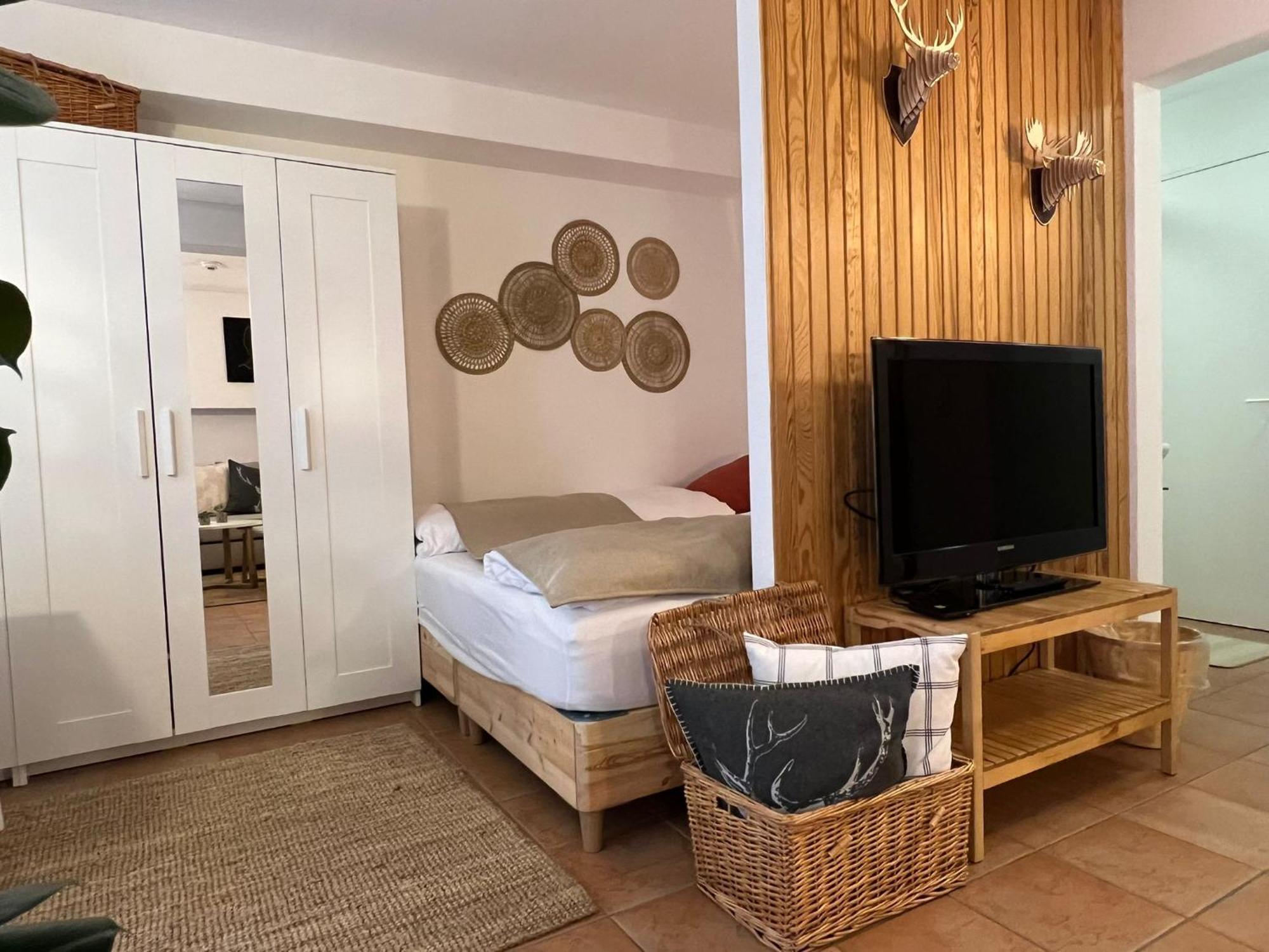 Spannort Family Home With Common Kitchen And Self Check-In เอนเกลเบิร์ก ภายนอก รูปภาพ